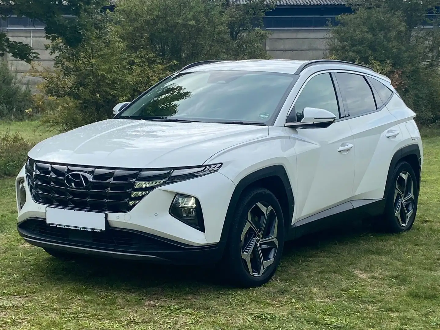 Hyundai TUCSON 1.6 T-GDI PHEV *Navi*ACC*LED*RFKamera* Weiß - 1