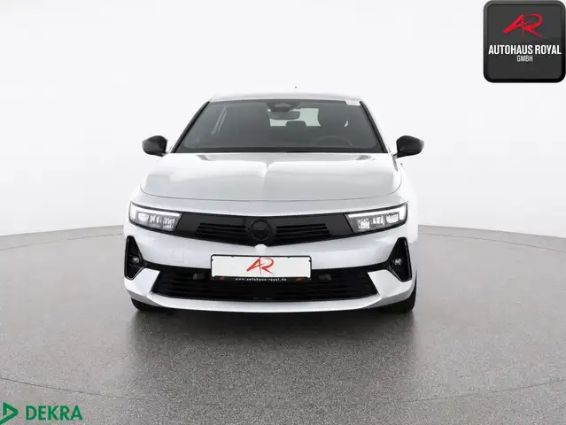 Opel Astra view 7