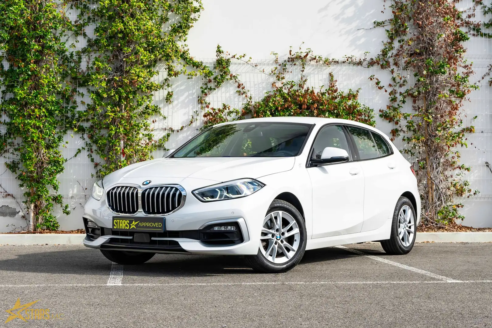 BMW 118 SERIE 1 F40 (05/2019)  140 ch DKG7 Luxury Blanc - 2
