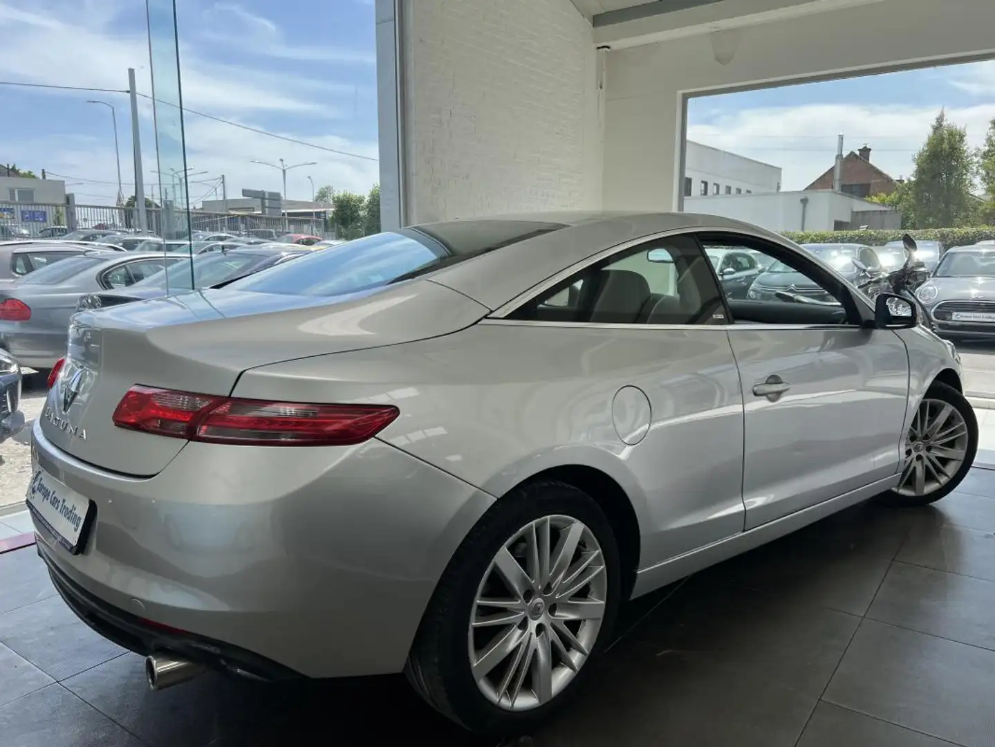 Renault Laguna 3.0DCI V6 4CONTROL BVA 1ÈRE MAIN GAR 12M - 2