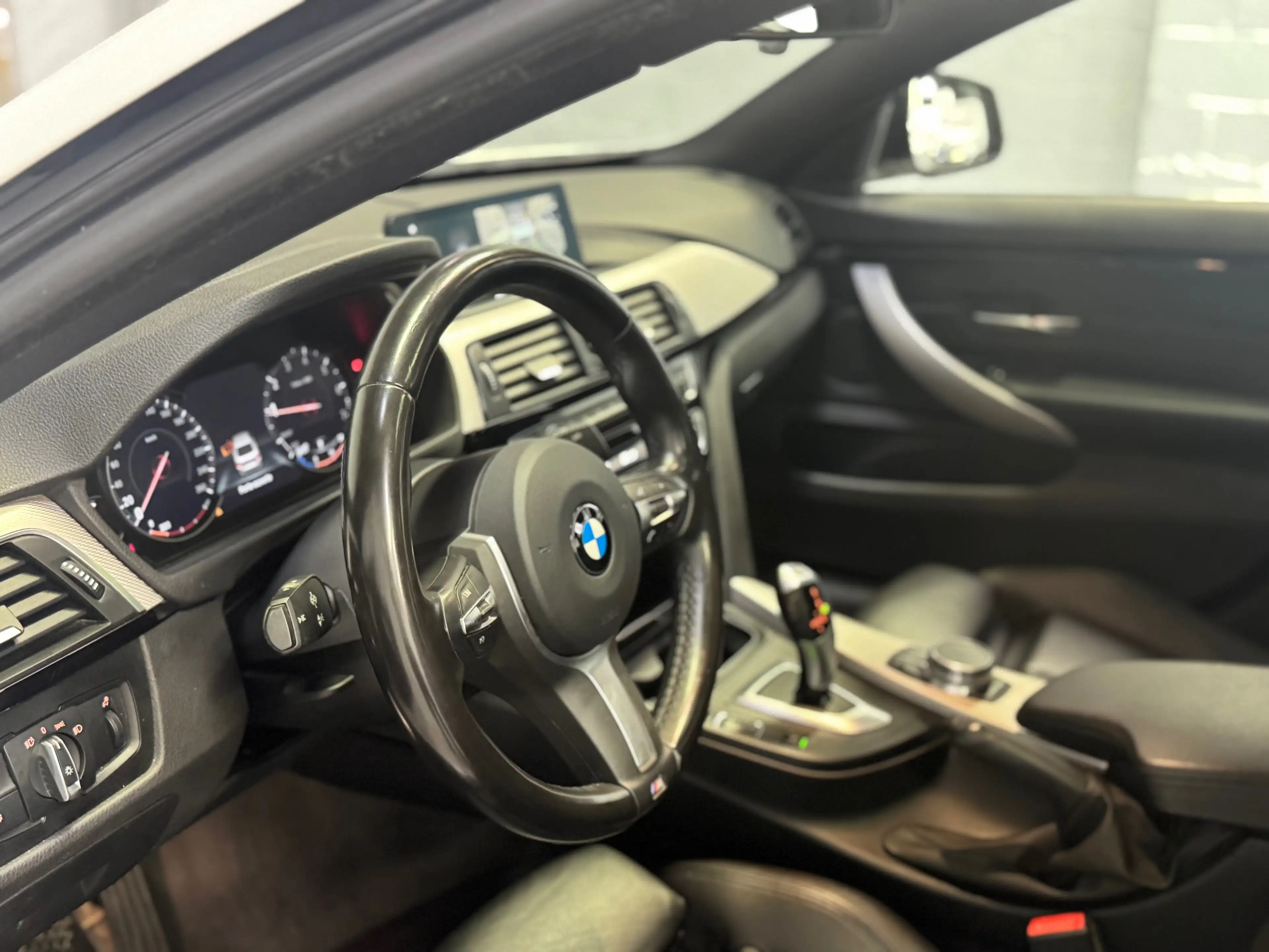 BMW 418 Gran Coupé 418iA Pack M sport — photo 8