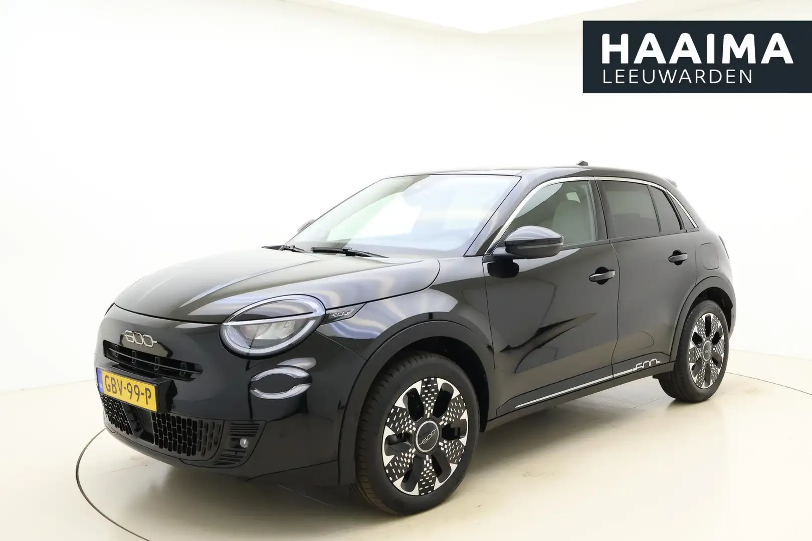 Fiat 600 1.2 Hybrid La Prima | Navigatie | Climate control Zwart - 1