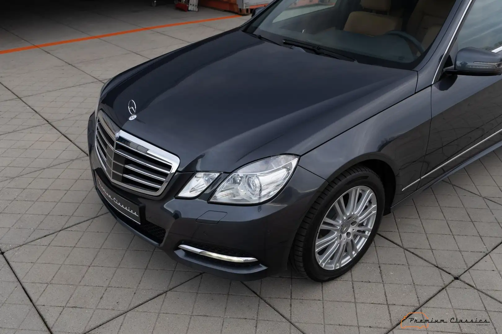 Mercedes-Benz E 350 Estate CGI Avantgarde 4-Matic | 140.000KM | 7-Seat Grau - 2