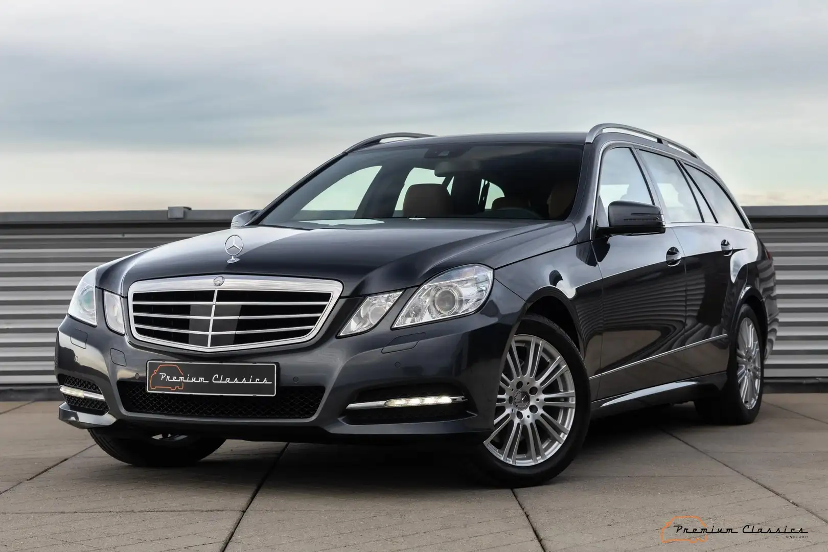 Mercedes-Benz E 350 Estate CGI Avantgarde 4-Matic | 140.000KM | 7-Seat Grau - 1