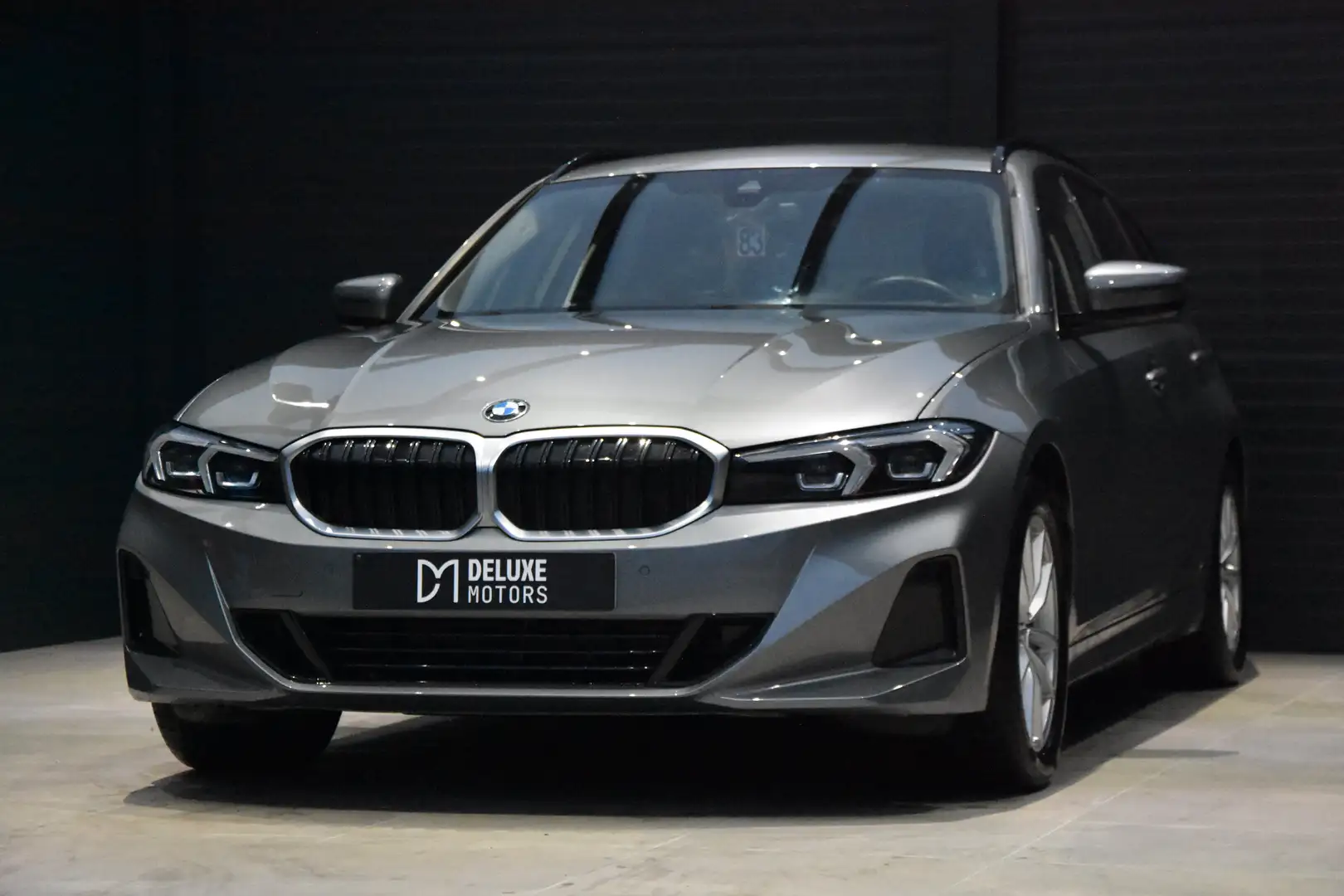 BMW 318 dA Touring Hybride Navi Zetelverwarming Camera Grijs - 1