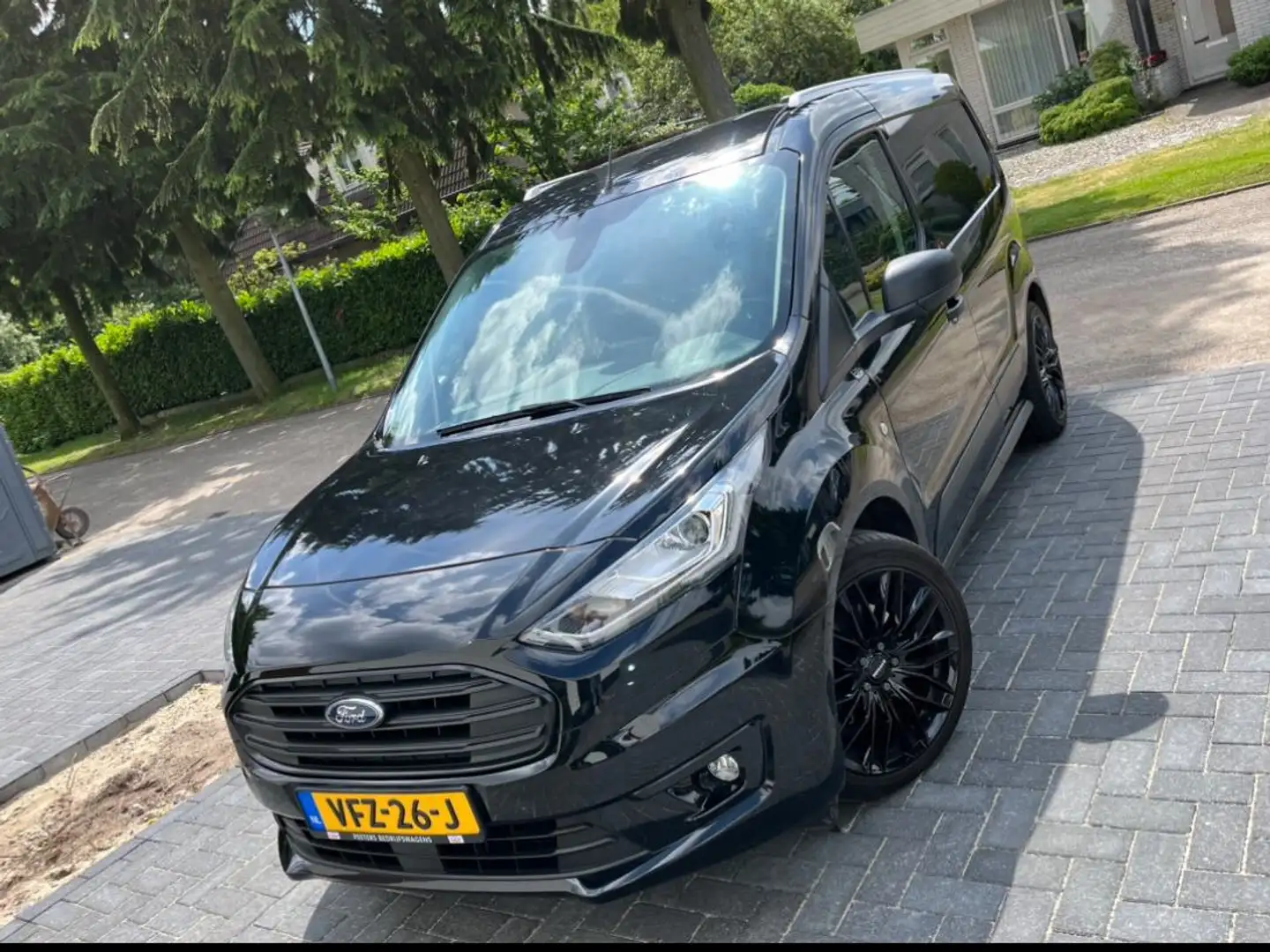 Ford Transit Connect Transit Connect 1.5 EcoBlue L1 Trend Zwart - 1