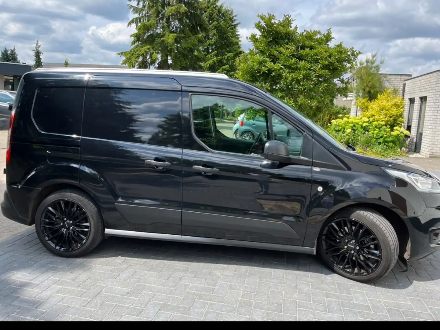 Ford Transit Connect Transit Connect 1.5 EcoBlue L1 Trend Zwart - 2