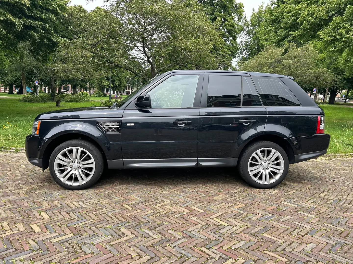 Land Rover Range Rover Sport Range Rover Sport 3.0 SdV6 Autobiogr. Noir - 2