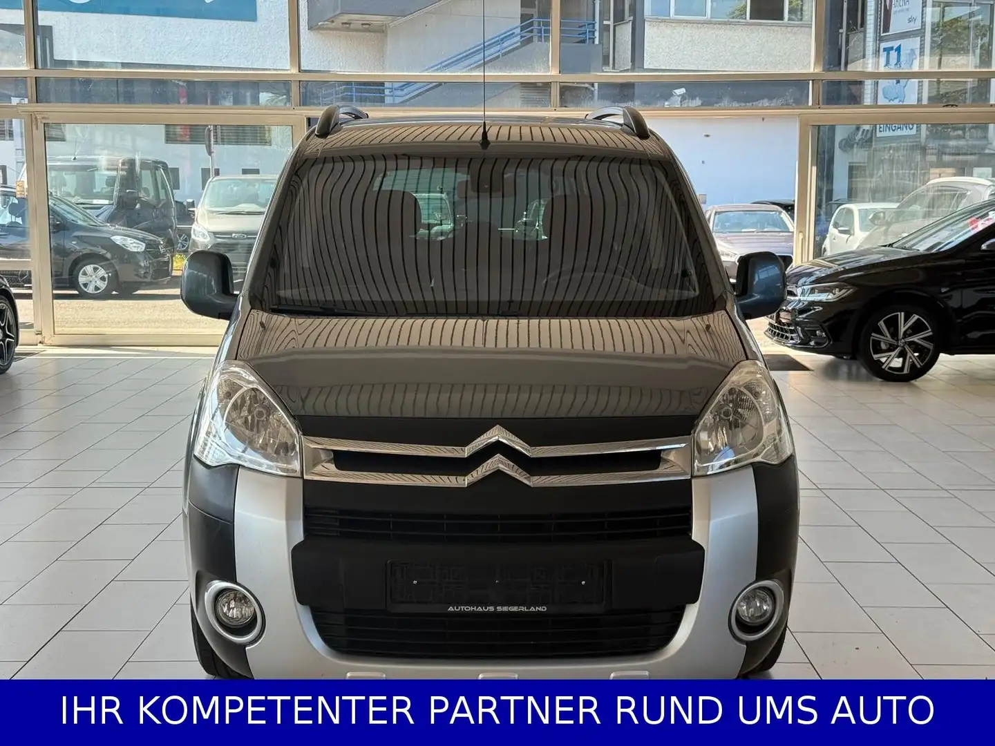 Citroen Berlingo Kombi XTR/ZAHNRIEMEN GETAUSCHT/AHK - 2