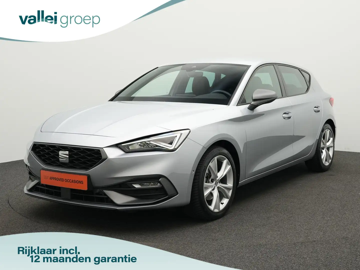 SEAT Leon 1.0 eTSI 110 pk DSG FR Business Intense | Achterui Zilver - 1