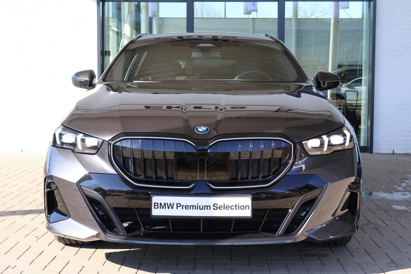BMW 530 5-serie Touring 530e | M Sport Pro | Driving Assis — photo 2