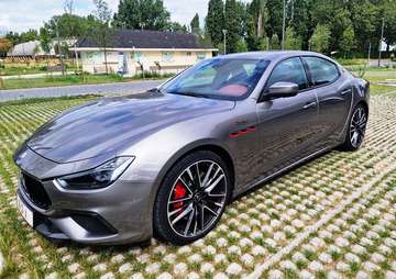 Ghibli 3.8 V8 BiTurbo Trofeo