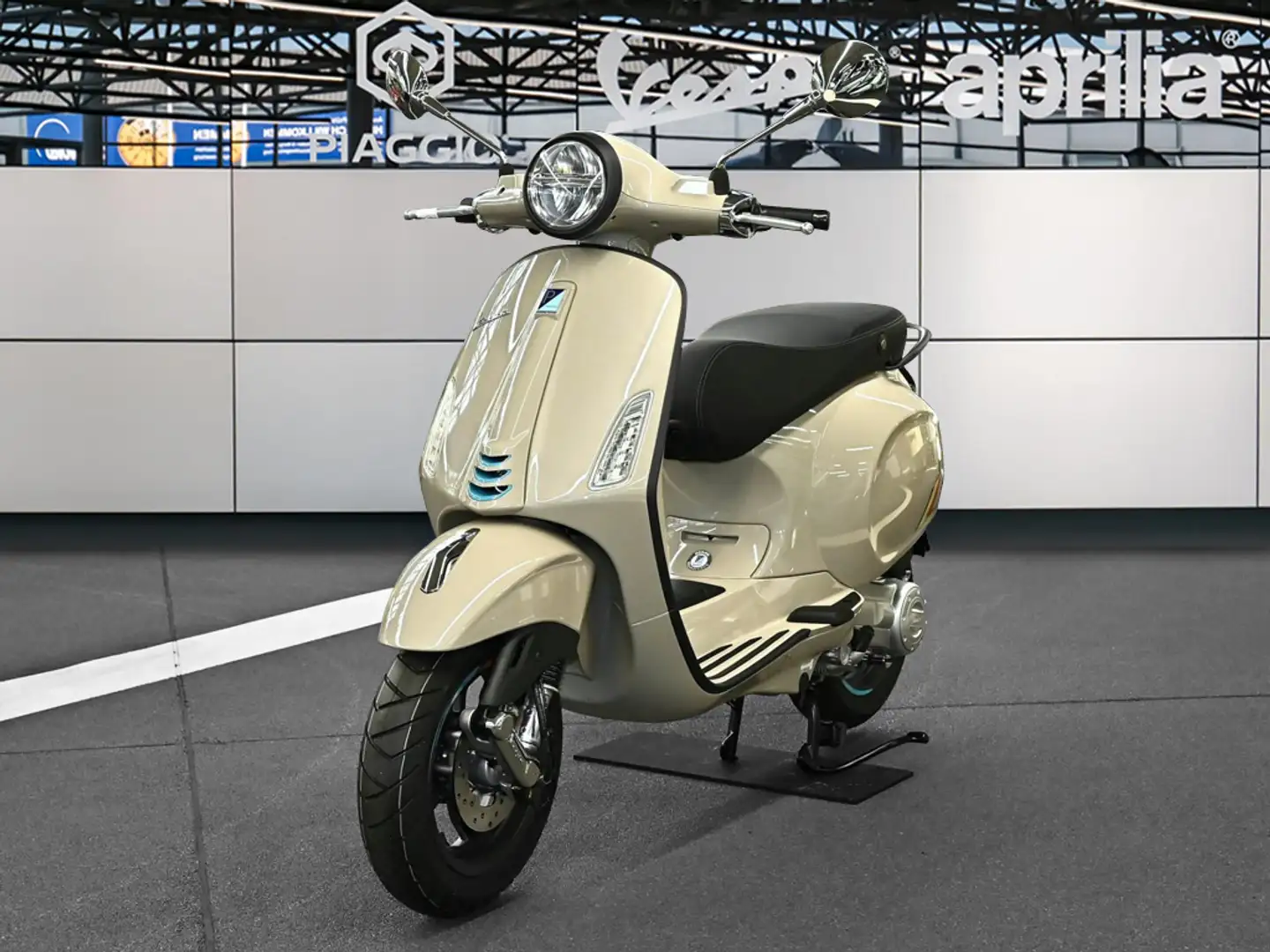 Vespa Primavera S 50 E5 **WINTER SALE** Beige - 2