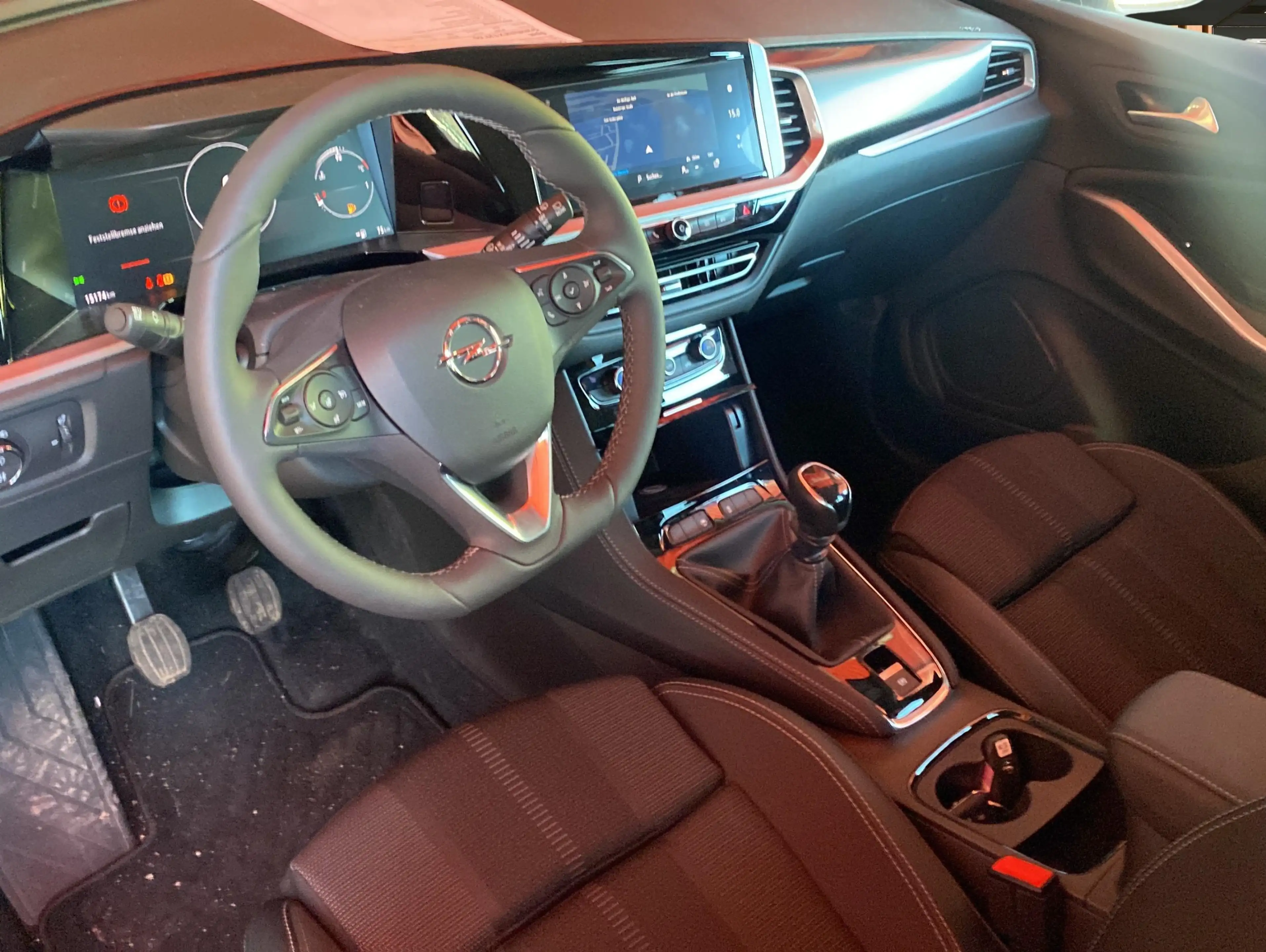 Opel Grandland X 1.2T GS Line*Navi*DAB*LED*IntelliLux — photo 12