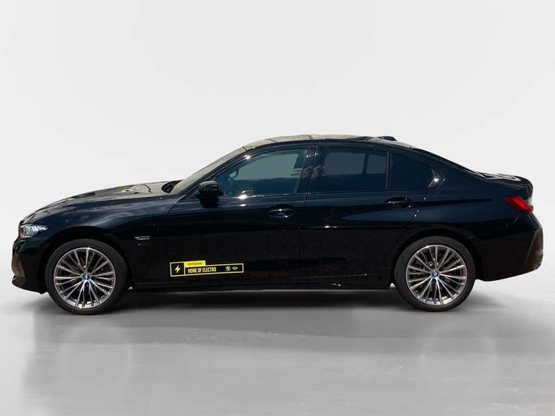 BMW 330 — photo 4