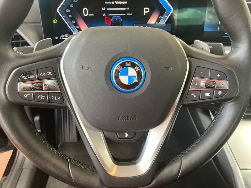BMW 330 — photo 10
