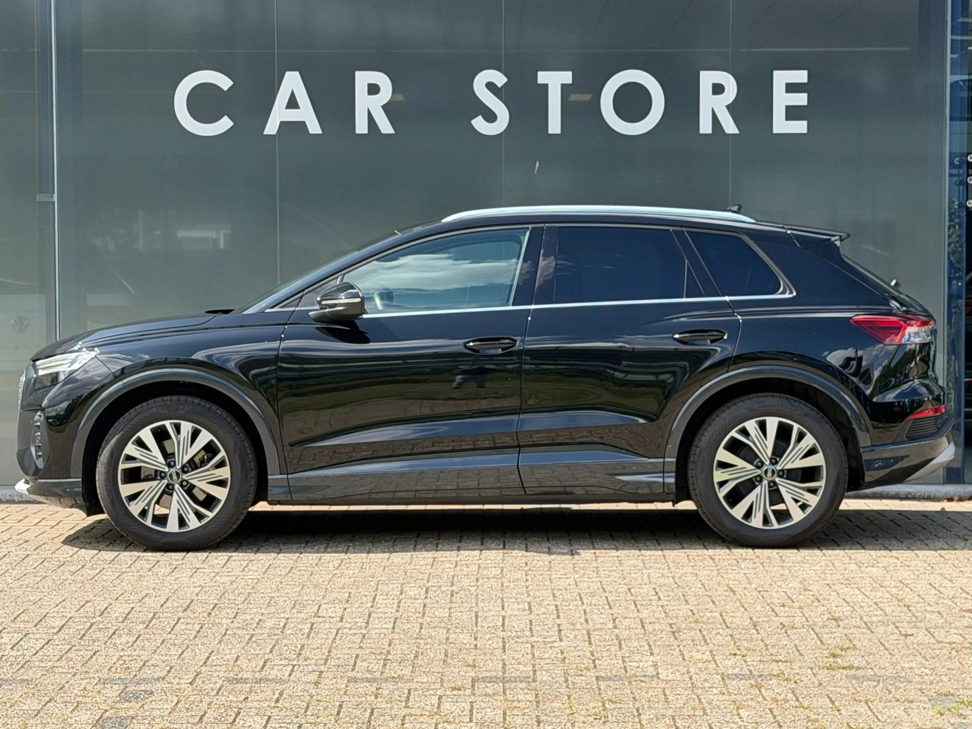 Audi Q4 e-tron Launch edition Advanced 55 kWh SOH 91,17%Stoelverw — photo 3