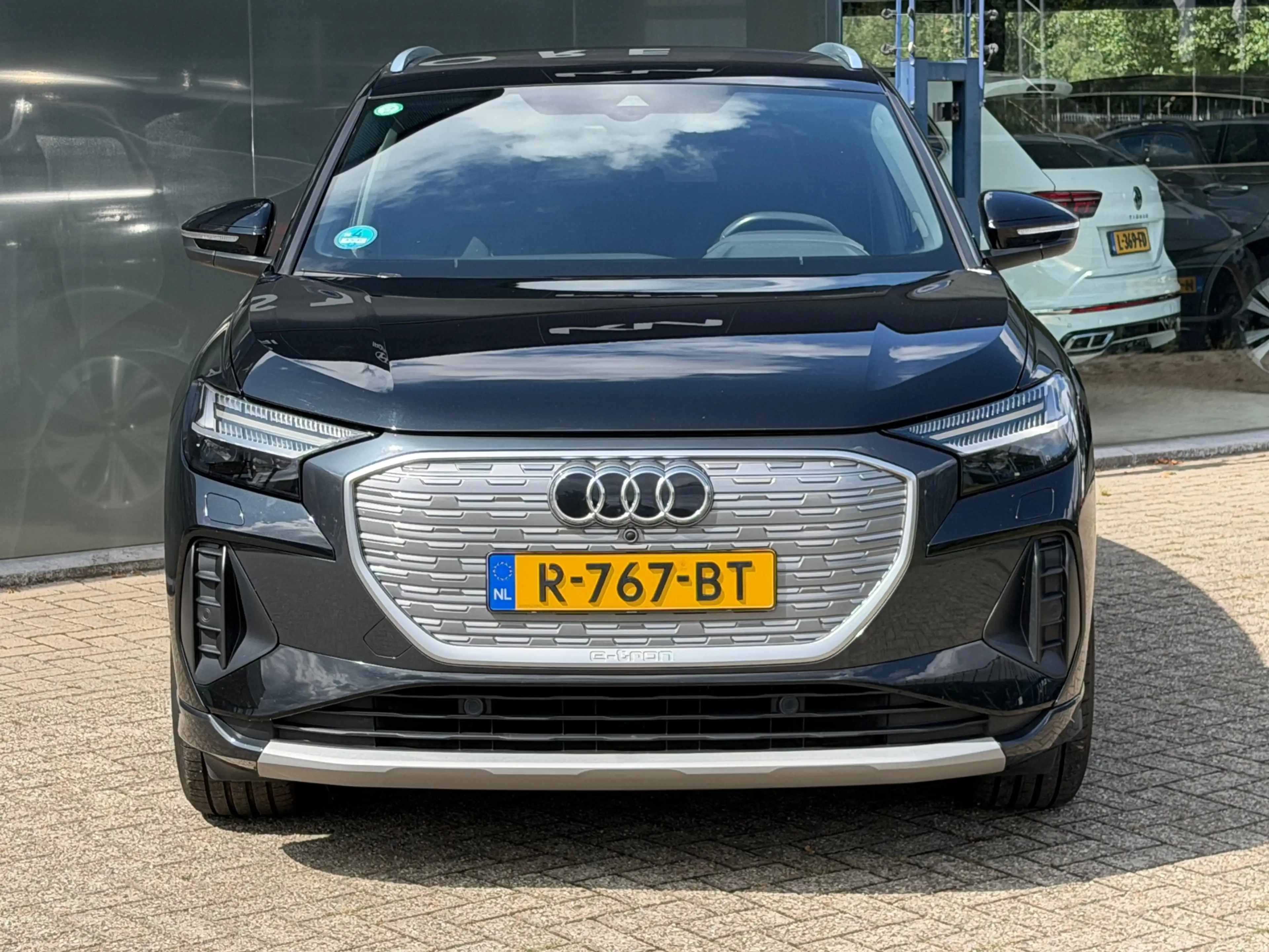 Audi Q4 e-tron Launch edition Advanced 55 kWh SOH 91,17%Stoelverw — photo 5