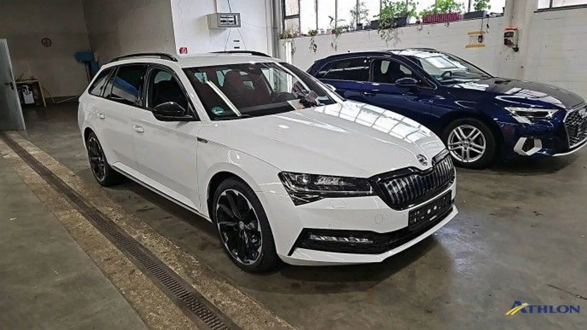 Skoda Superb Combi Sportline iV Navi LED ACC AHK 360° Blanc - 2