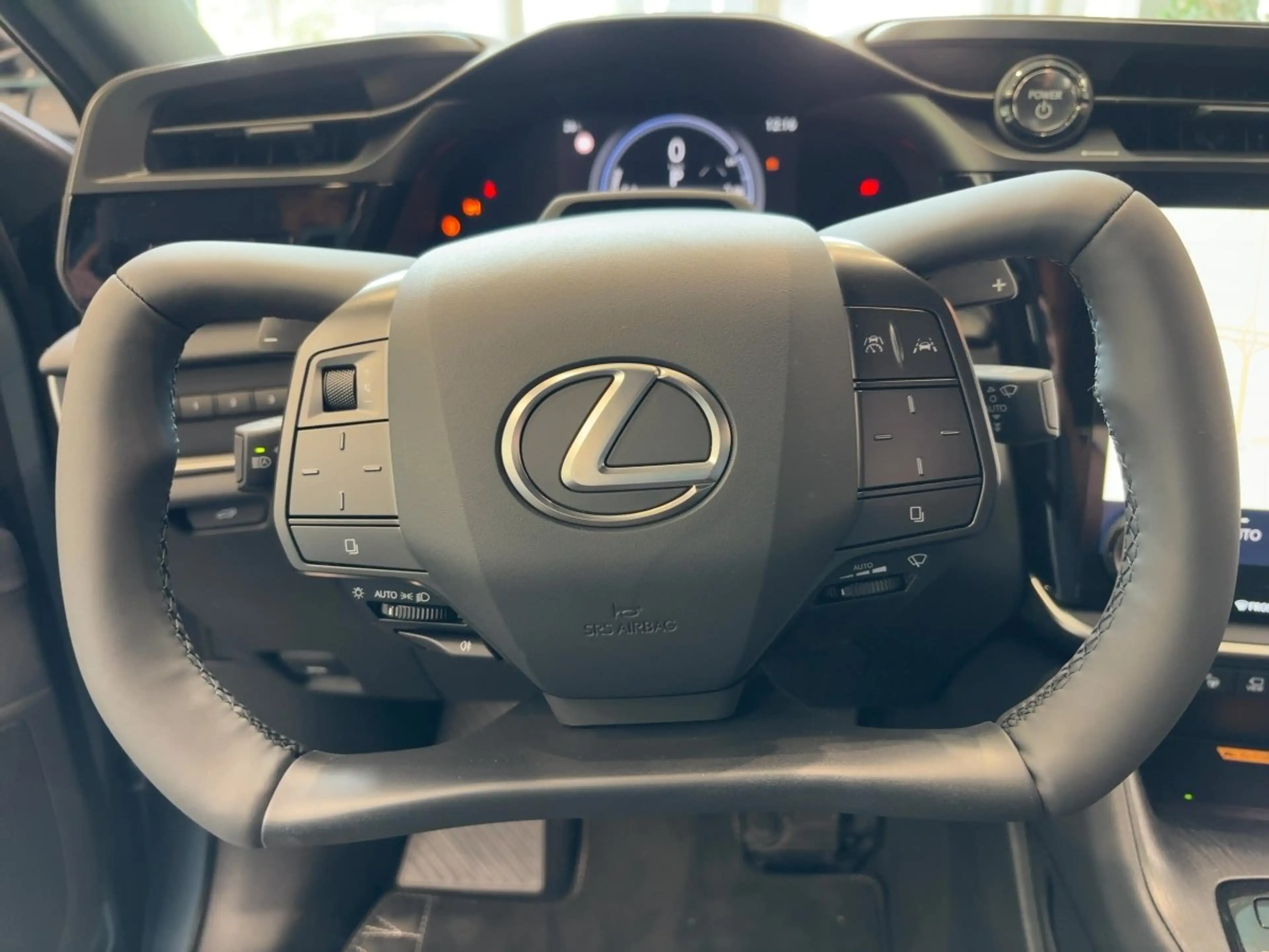 Lexus RZ 500e DIRECT4 Luxury Steer by wire JOKE Lenkrad — photo 14