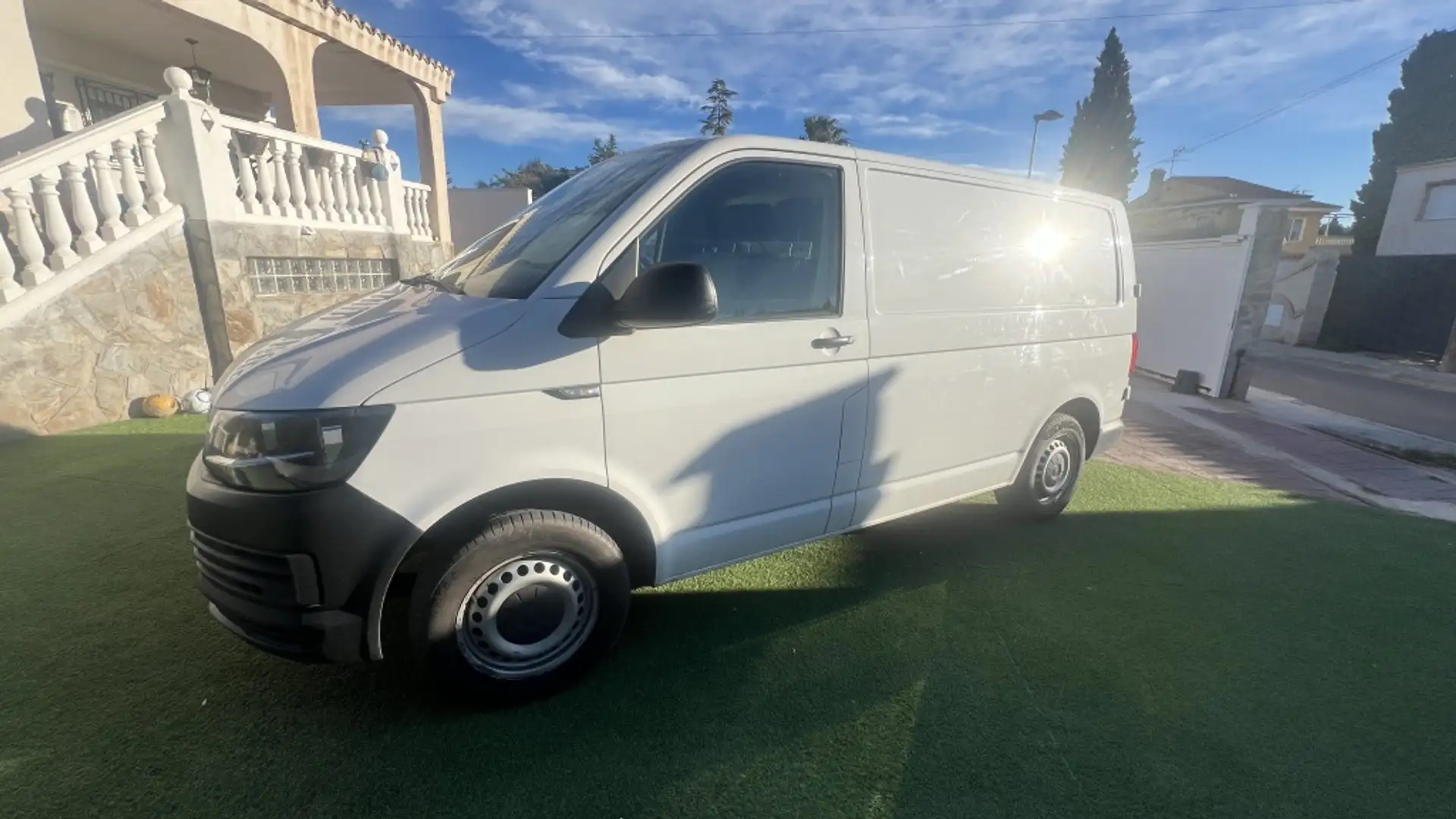 Volkswagen Transporter Chasis Doble Cabina 2.0TDI SCR BMT L 7 Blanco - 1