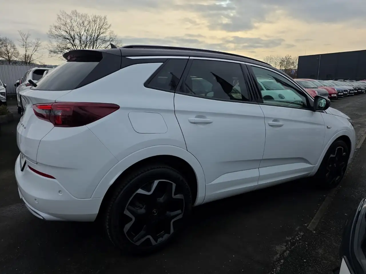 Opel Grandland Ultimate 1.2 Turbo Kamera Navi LED 27