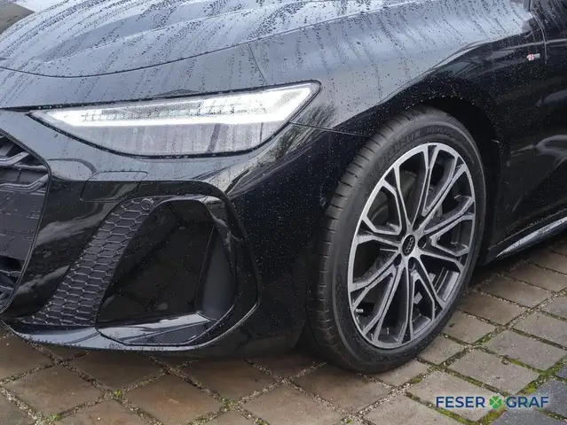 Audi A6 view 10