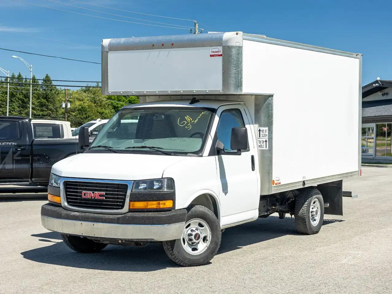 2025 GMC Savana