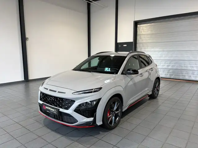 Hyundai Kona view 3