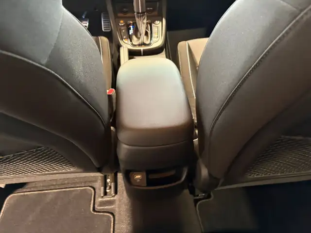 Hyundai Kona view 13