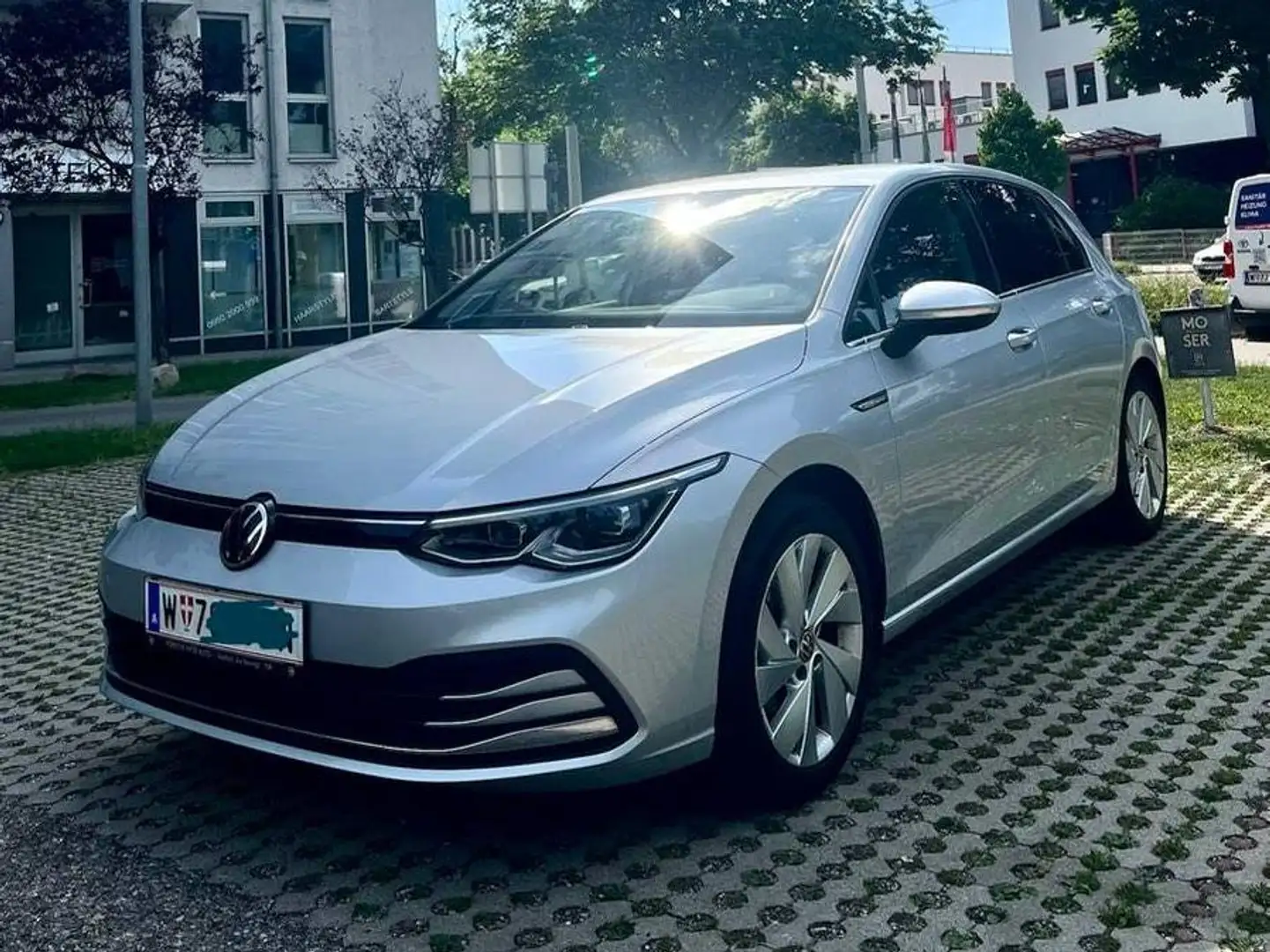 Volkswagen Golf Golf 1,5 TSI ACT Comfortline Comfortline Silber - 1
