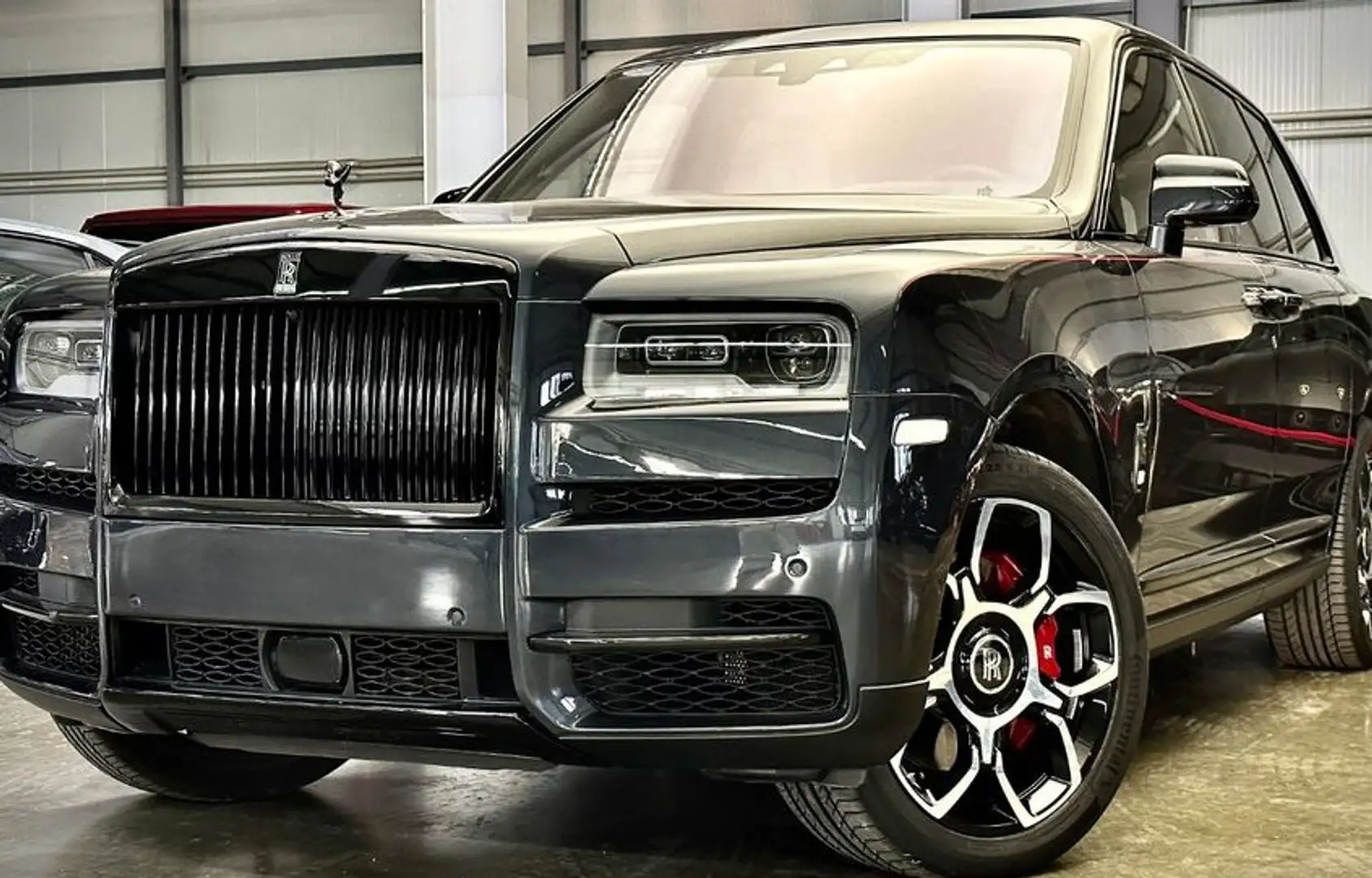 Rolls-Royce Cullinan Grijs - 2