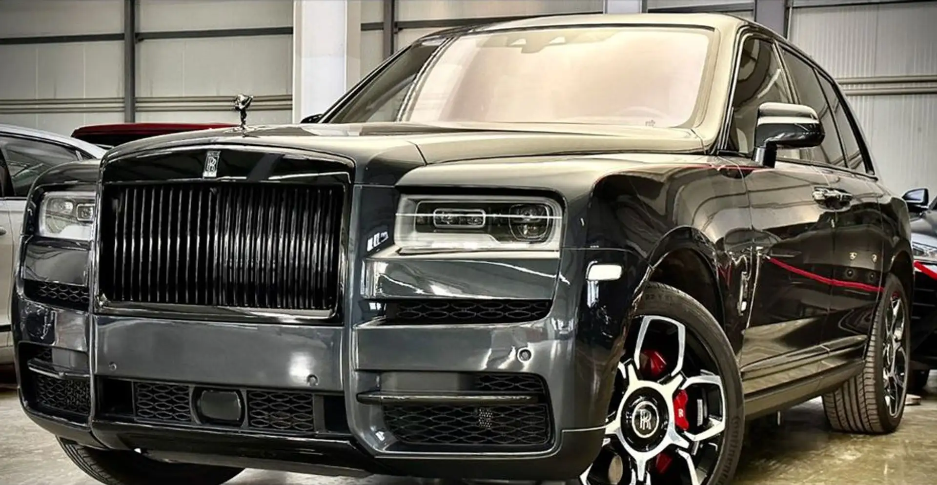 Rolls-Royce Cullinan Grijs - 1