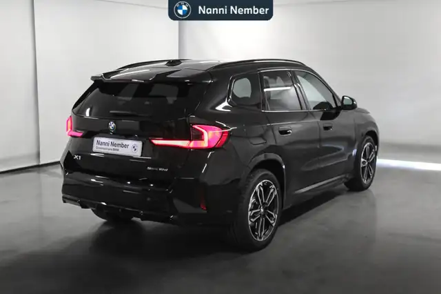 BMW X1 view 3