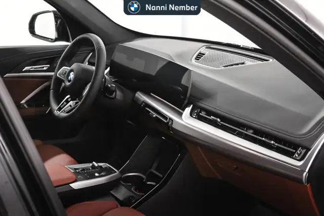 BMW X1 view 8