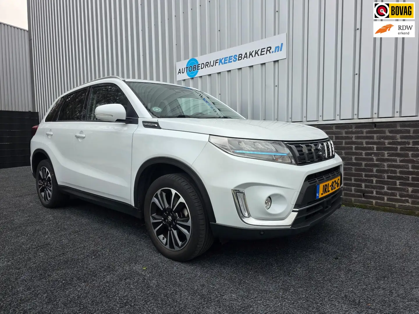 Suzuki Vitara 1.5 Hybrid Select / Panodak / Stoelverwarming / af Weiß - 1