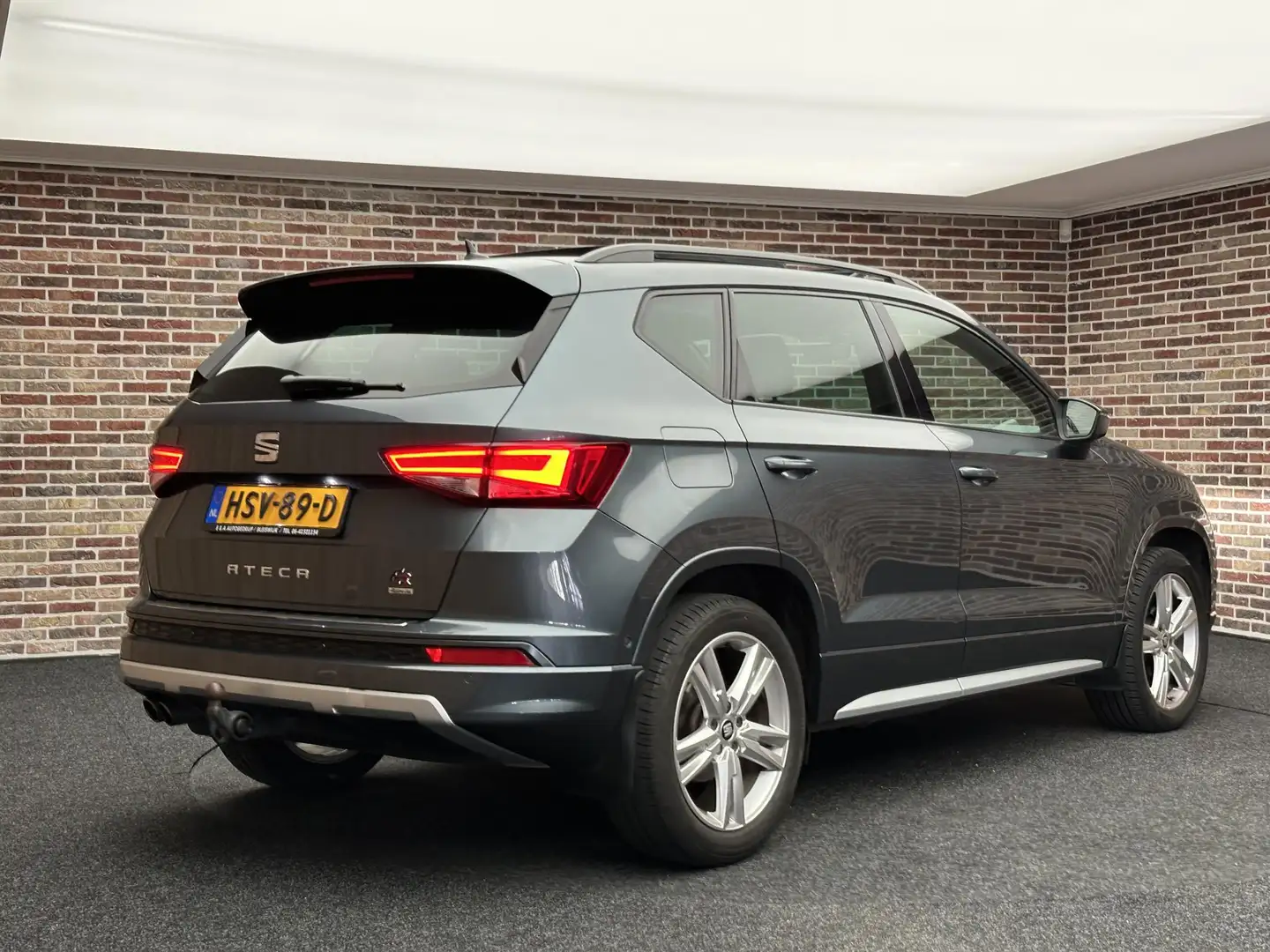 SEAT Ateca 2.0 EcoTSI FR 4DRIVE Business Intense | Dak| Adapt Grijs - 2