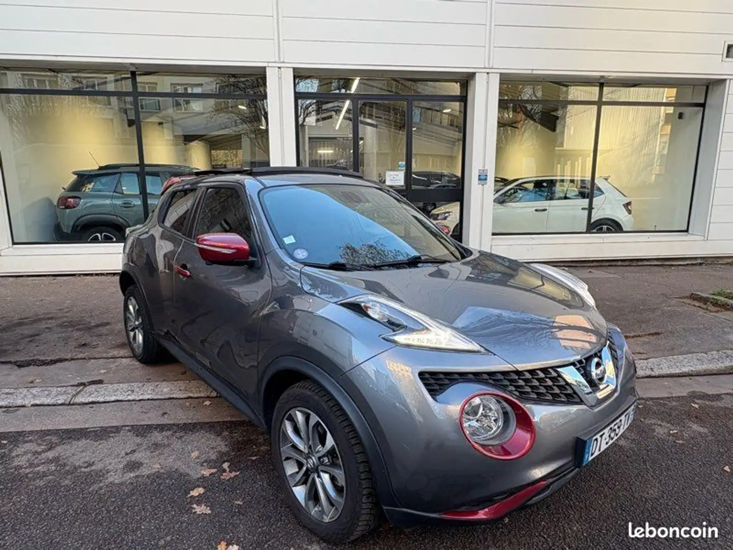 Nissan Juke Tekna 1.2 DIG T 115 cv 2015 toit ouvrant GPS Clim auto Gris - 1