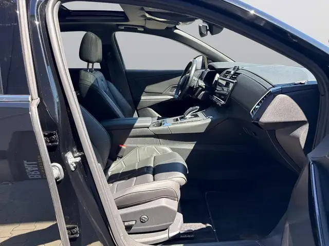 DS Automobiles DS 7 view 13