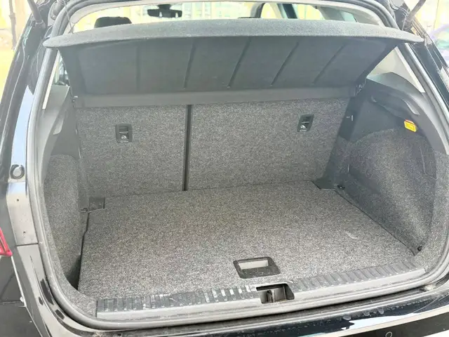 Seat Arona view 14