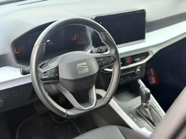 Seat Arona view 12