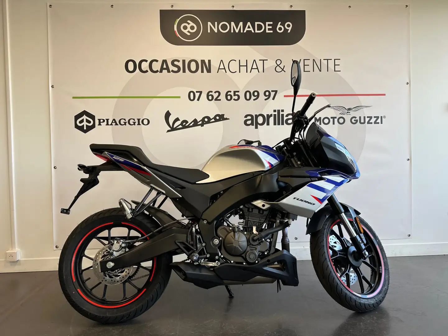 Aprilia Tuono - 1
