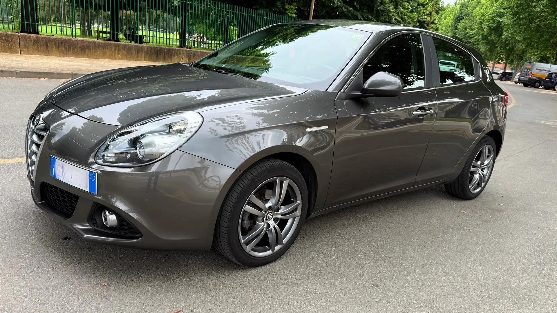 Alfa Romeo Giulietta Giulietta III 20101.6 jtdm Distinctive E5+ Grigio - 2