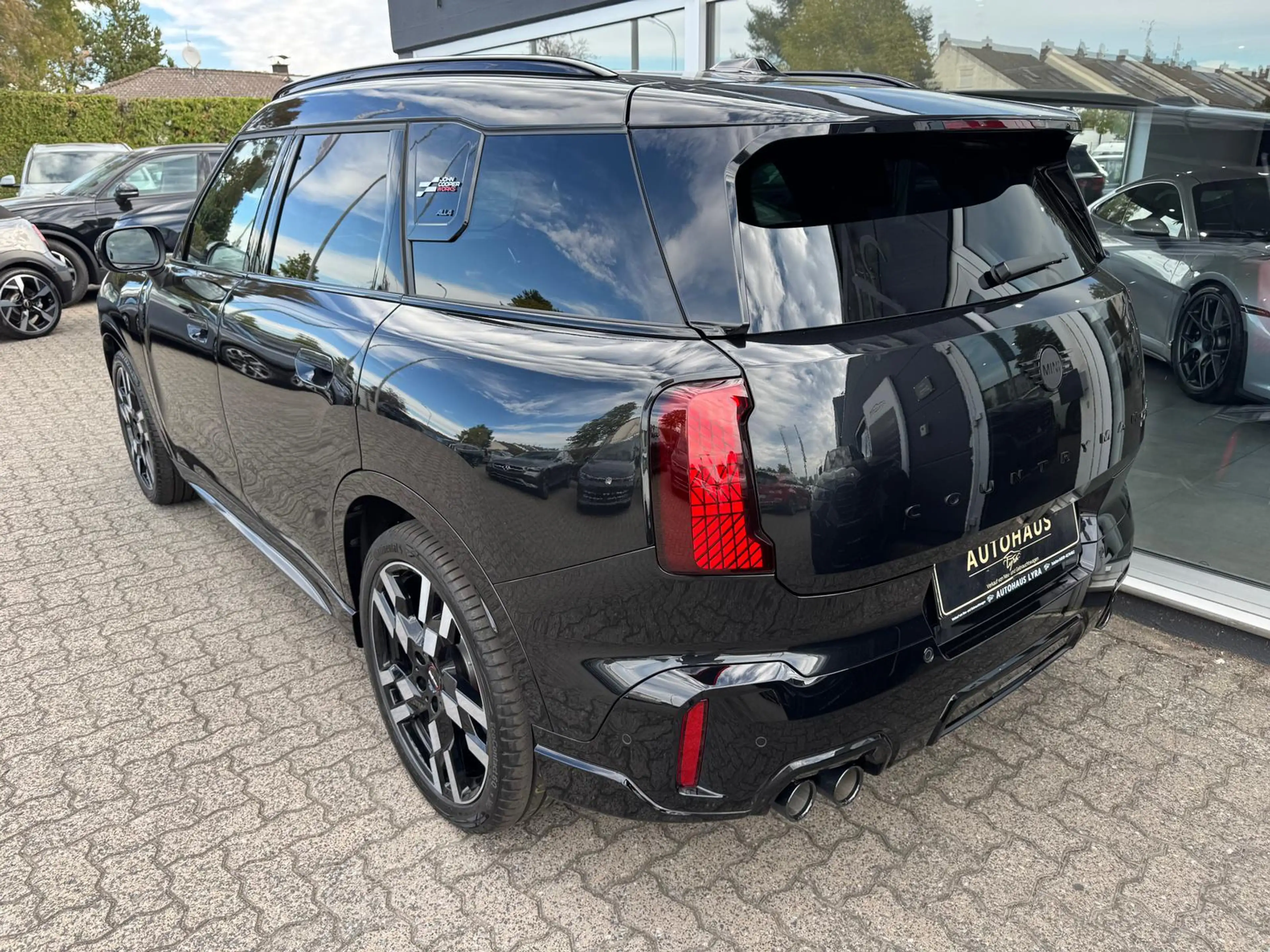 MINI John Cooper Works Countryman Countryman John Cooper Works ALL4*PANO*H&K*360°K — photo 6