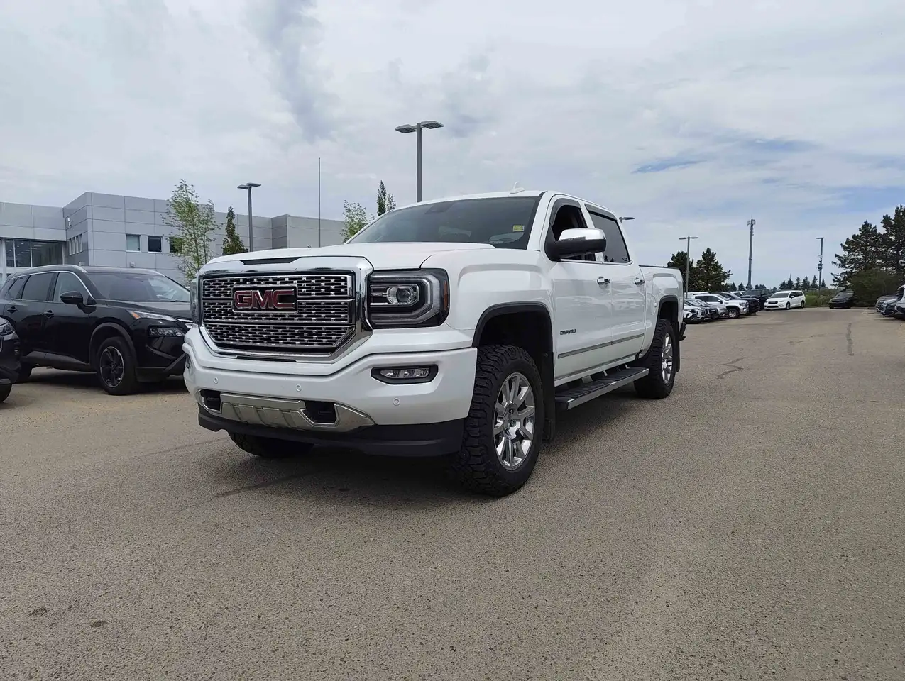 GMC Sierra 1500 снимка GMC Sierra 1500