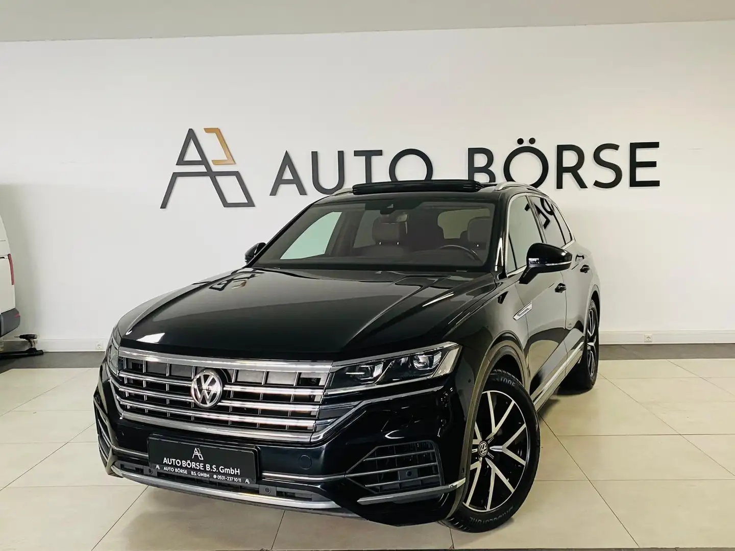 Volkswagen Touareg TDI DSG 4M Design*PANO*LUFT*HUD*AHK*CAM Zwart - 1