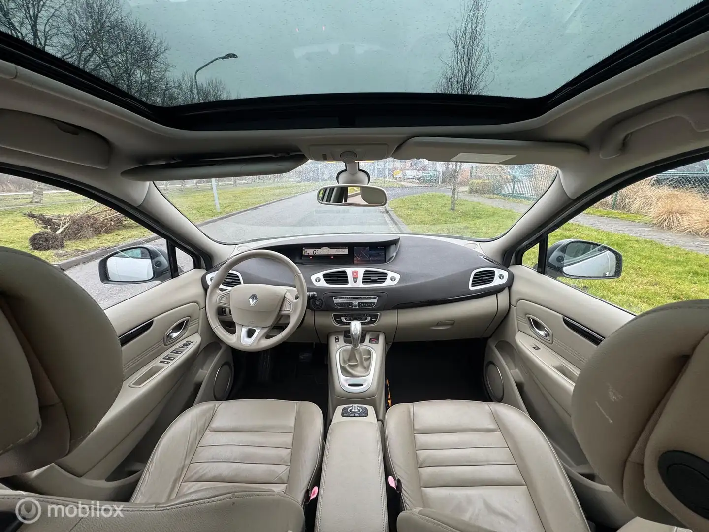 Renault Scenic 2.0 Privilege Automaat Pano Leer Navi Xenon Grau - 2