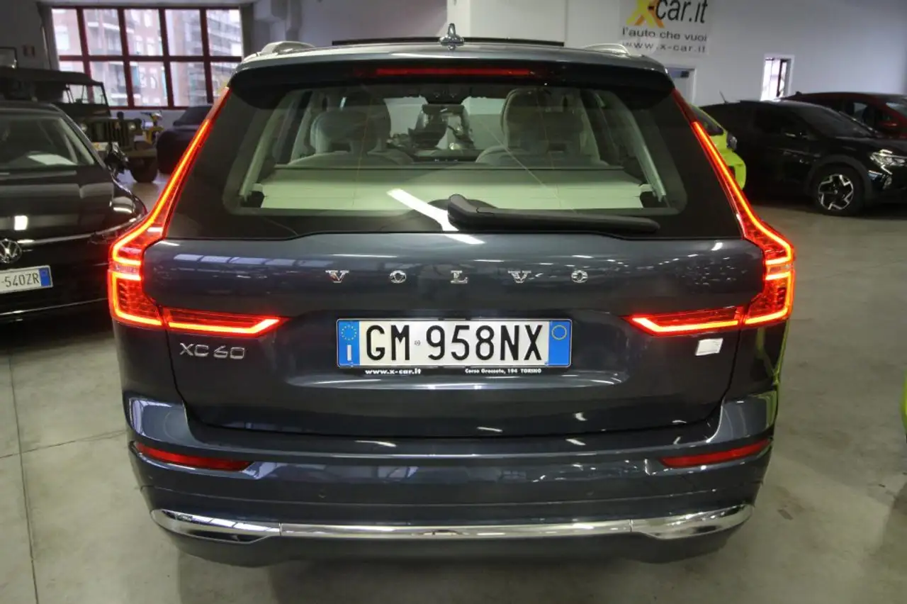 Volvo XC60 T6 Recharge Plug-in Hybrid AWD automatico Core, миниатюра 6