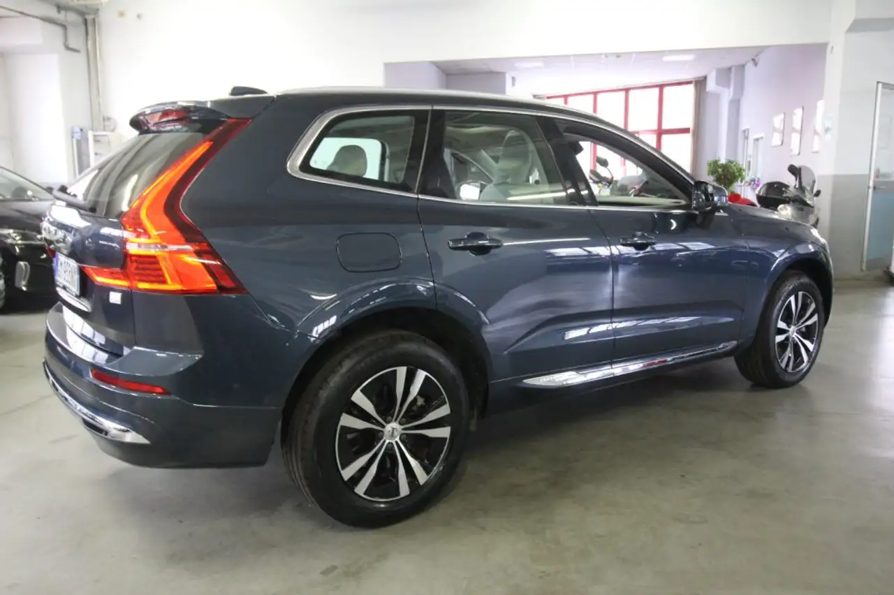 Volvo XC60 T6 Recharge Plug-in Hybrid AWD automatico Core, миниатюра 5
