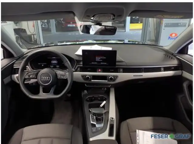 Audi A4 view 7